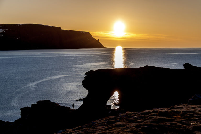 Midnattssol med Nordkapp i bakgrunnen © Kjell Bendik Pedersen