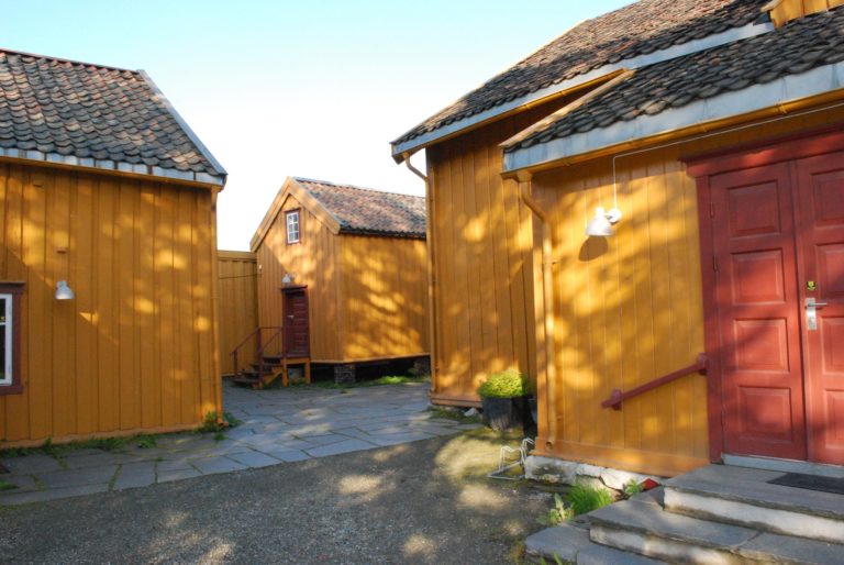 The oldest houses in Tromsø, from the late 18th c. at Skansen © Knut Hansvold