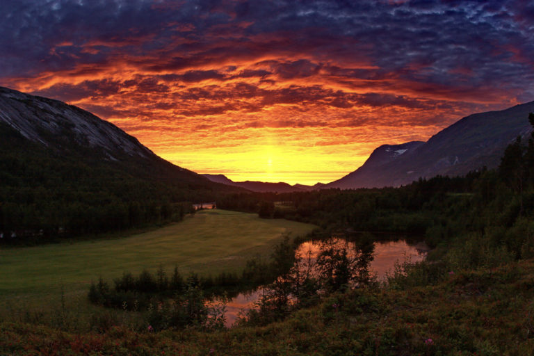 The golf course in Skjomen © Narvik Golf