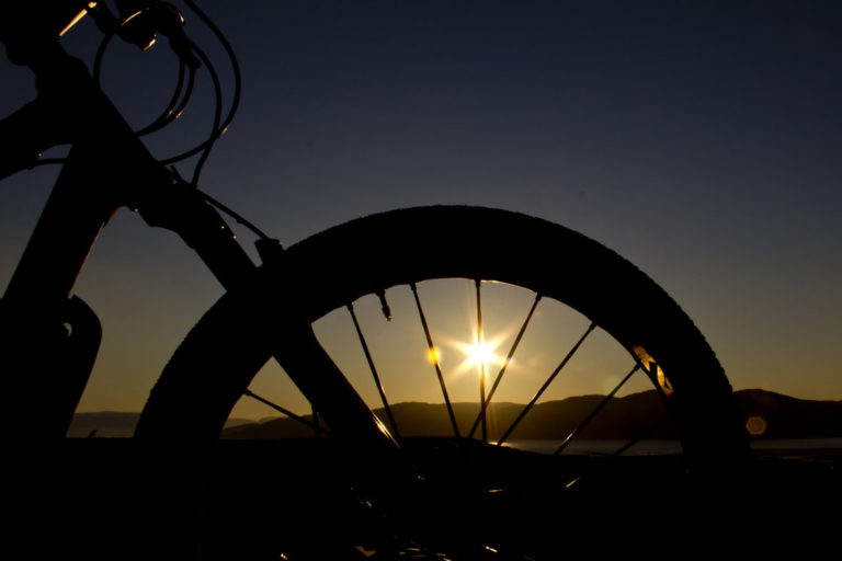 The midnight sun can be seen in Alta during summer © GLØD Explorer