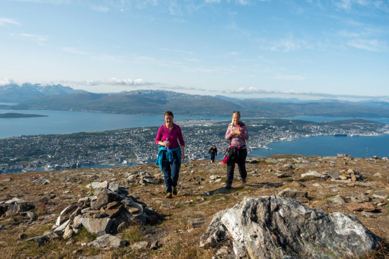 Fra toppen av Sherpatrappa kan du også legge til noen meter til for å nå toppen av Bønntuva © Mats Hoel Johannessen