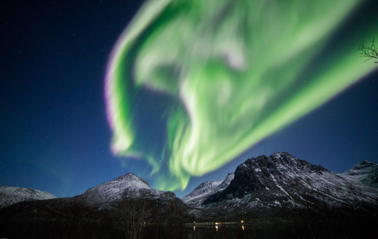 Northern Lights over the Grøtfjord on Kvaløya Island © William Copeland