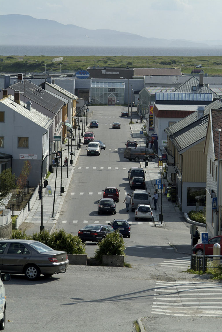 The main street of Vadsø, seen from the front of the church, with shops lining. The shopping centre in the end is newer © Trym Ivar Bergsmo