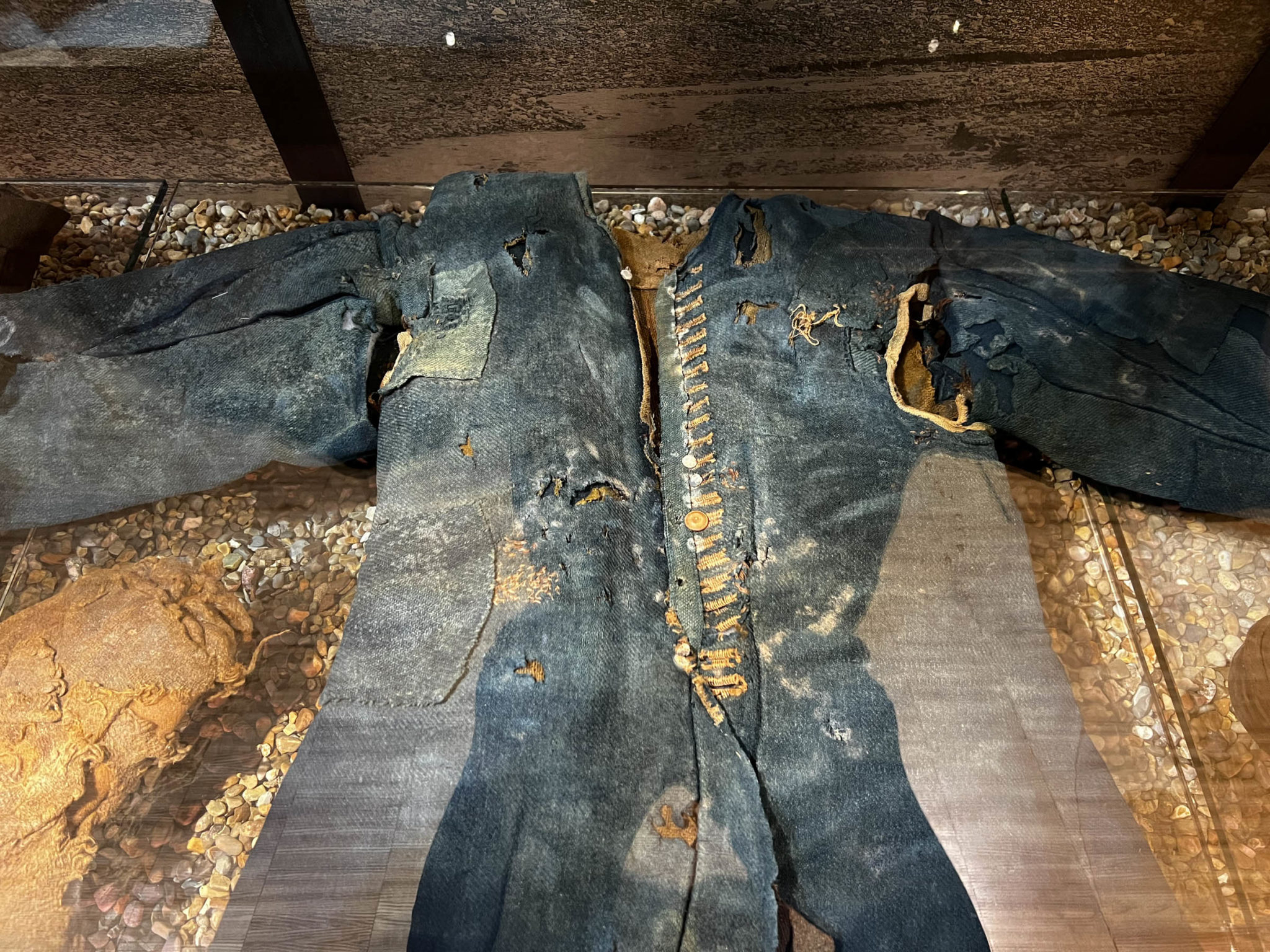 One minute you're dressed in a stylish coat in Amsterdam, the next scurvy sent you into a cold grave in Northwestern Svalbard © Hege Anita Eilertsen/Svalbard museum