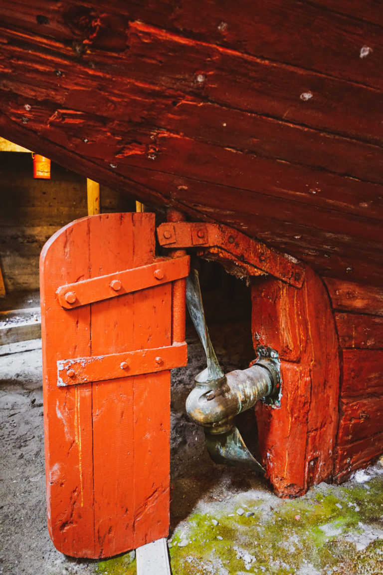 The propeller at Pramma - the expedition boat. This boat actually sank when not in use anymore, but is now preserved in the Berlevåg Harbour Museum © Katelin Pell