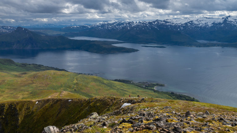 View south ascending up to Husfjellet © Trine Kanter Zerwekh / Statens vegvesen