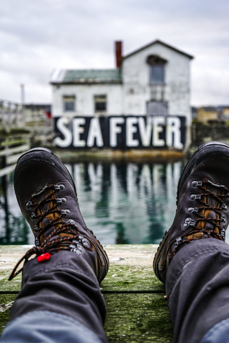 Relaxed decay and street art in Vardø © Katelin Pell