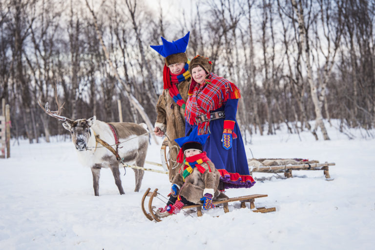 Sami family at Davvi Siida. Photo: Ørjan Bertelsen / nordnorge.prod.dekodes.no