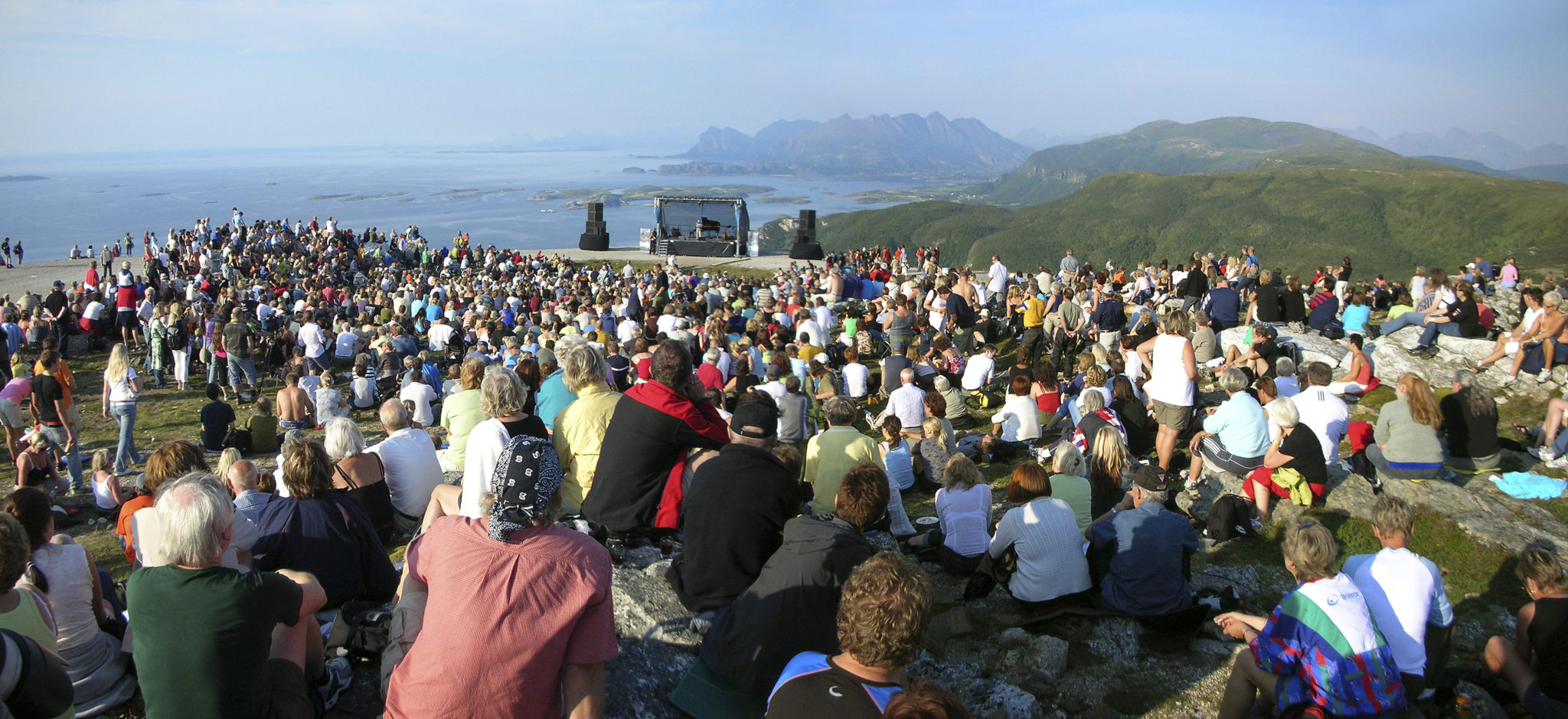 Concert at Keiservarden. Photo: Ernst Furuhatt / nordnorge.prod.dekodes.no
