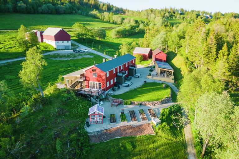Til Elise fra Marius. Foto: Kristoffer Møllevik / Visit Helgeland