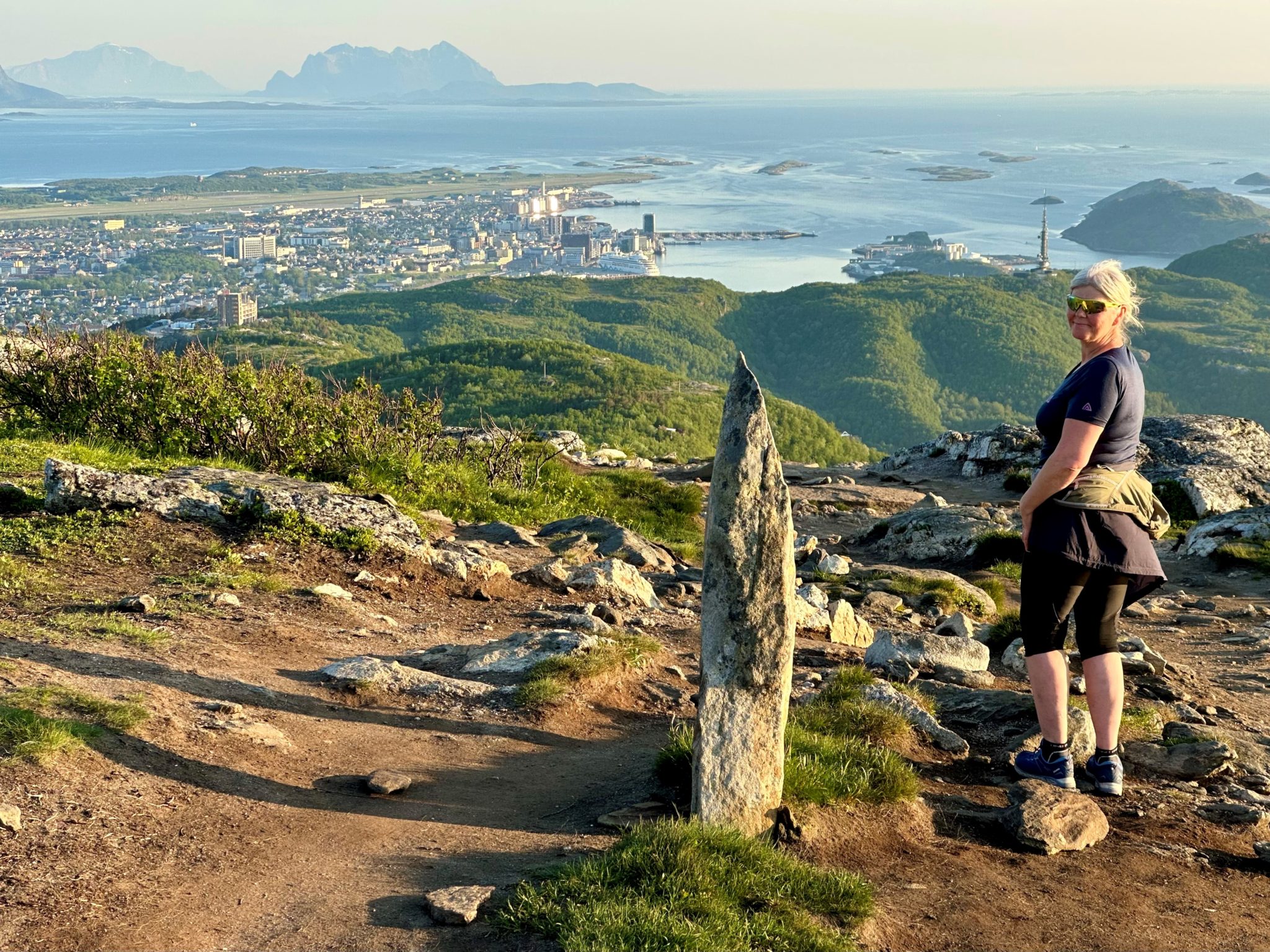 Keiserstien up to Keiservarden, the town mountain in Bodø. Photo: Roger Johansen / nordnorge.prod.dekodes.no